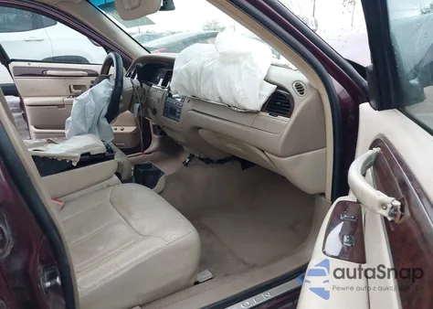 2007 Lincoln Town Car Signature Limited from USA, damaged, VIN 1LNHM82V57Y602415